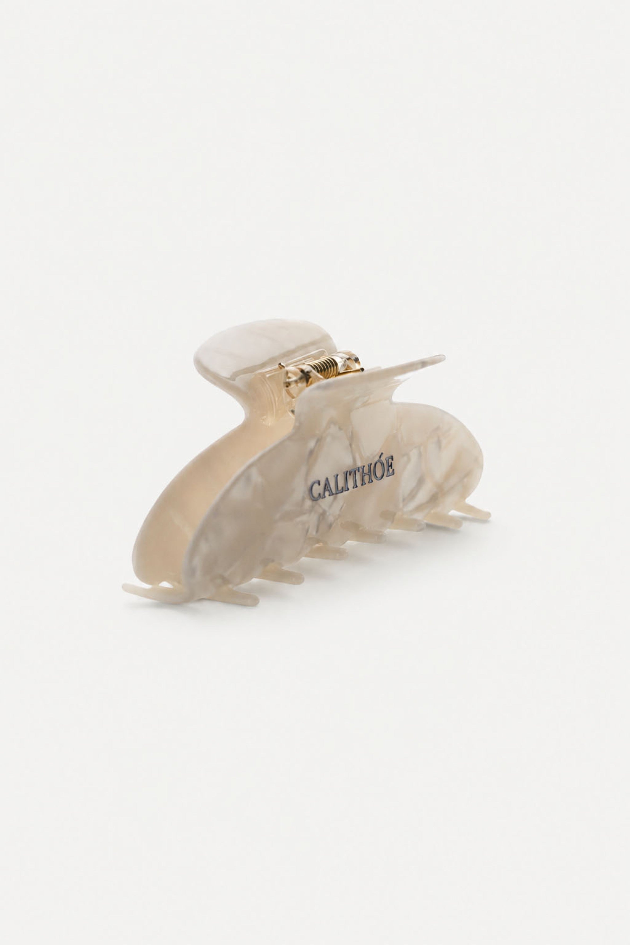 Pearl Claw Clip